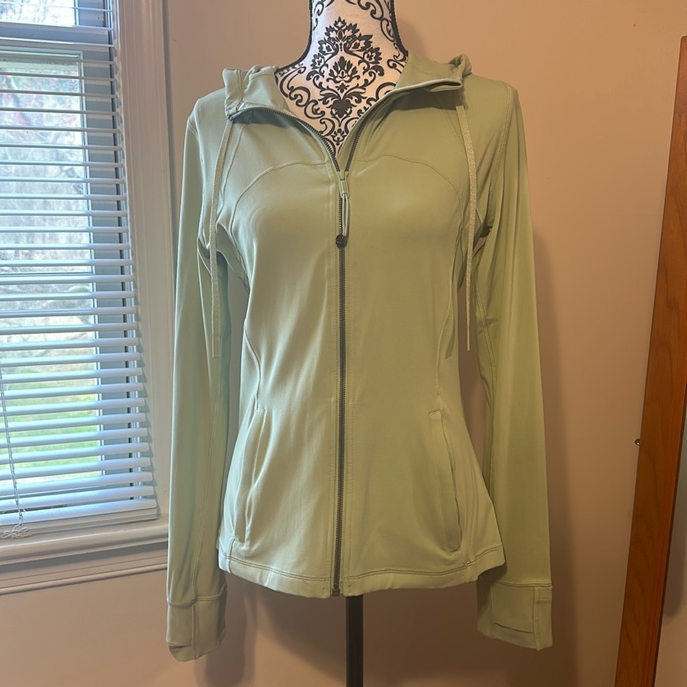 lululemon Define Hooded Jacket Nulu